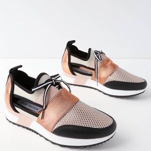 Steve Madden Women's Black and Gold Sneakers